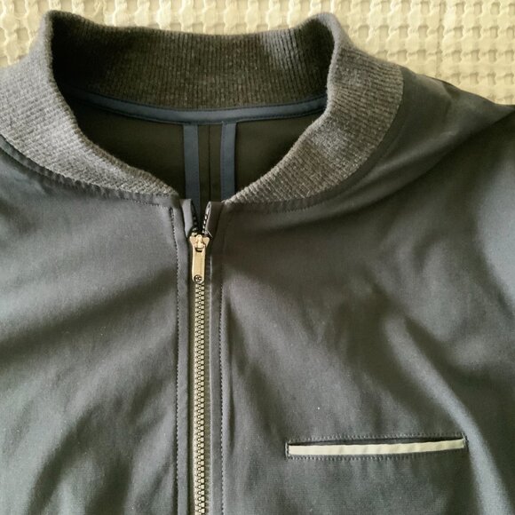 lululemon Men’s Swipe Right Jacket size M - Picture 2 of 13
